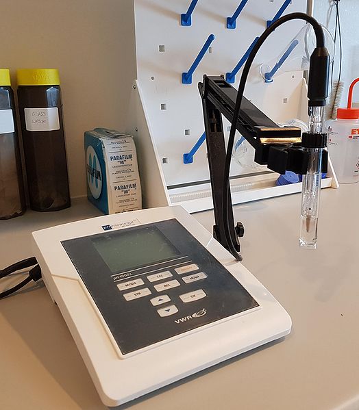 File:VWR pH meter.jpg